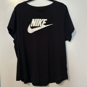 The Nike Tee 2x Black short sleeve